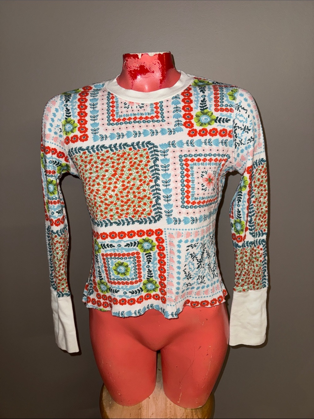 Sundance thermal top shirt blouse